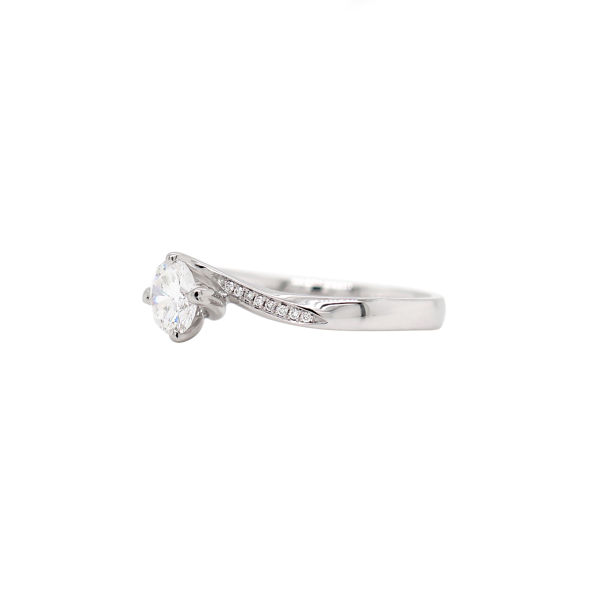 GIA F VS1 0.55ct Round Brilliant Cut Diamond Platinum Twist Engagement Ring - Tobi Gem Setting