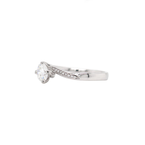 GIA F VS1 0.55ct Round Brilliant Cut Diamond Platinum Twist Engagement Ring
