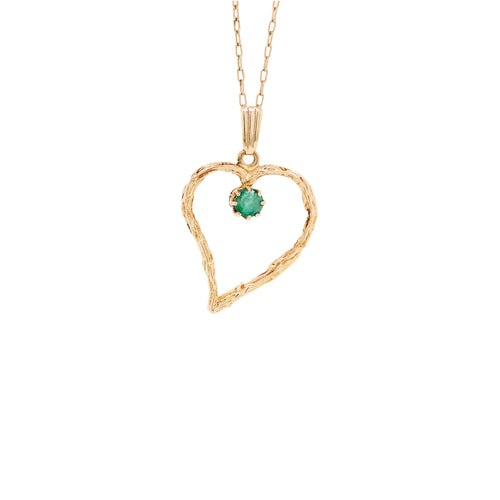 Vintage Emerald & 9 Carat Yellow Gold Open Work Heart Shape Pendant and Chain