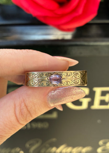 Antique Oval Amethyst and 9 Carat Yellow Gold Hand Engraved Scarf Clip, 1899