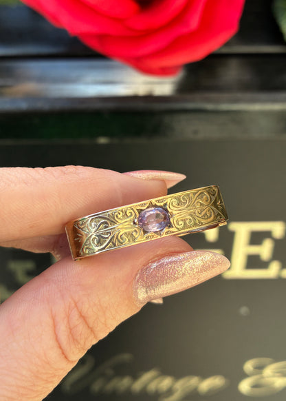 Antique Oval Amethyst and 9 Carat Yellow Gold Hand Engraved Scarf Clip, 1899