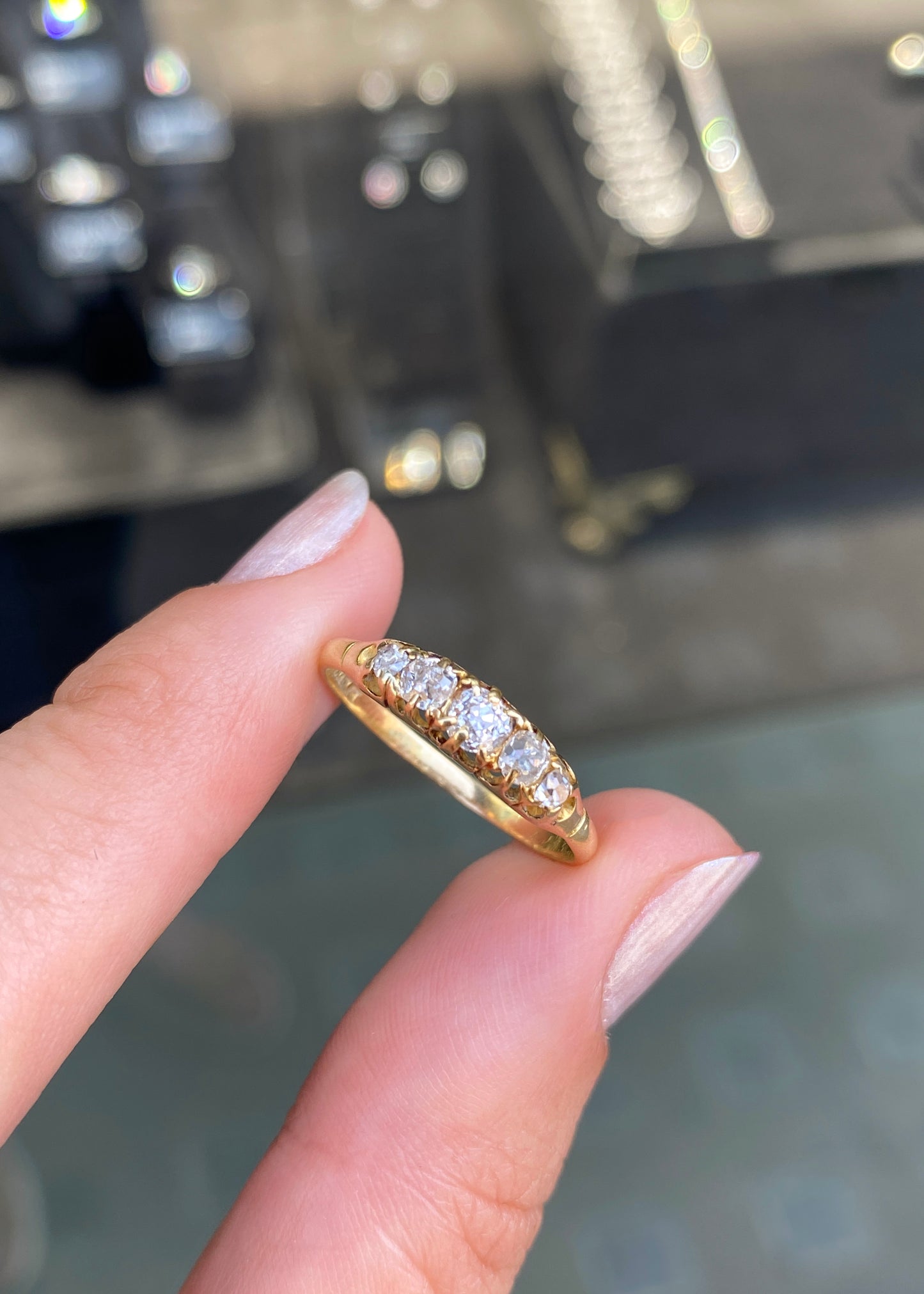 Late Victorian Old Cut Diamond 18 Carat Yellow Gold Five-Stone Ring, c.1870s
