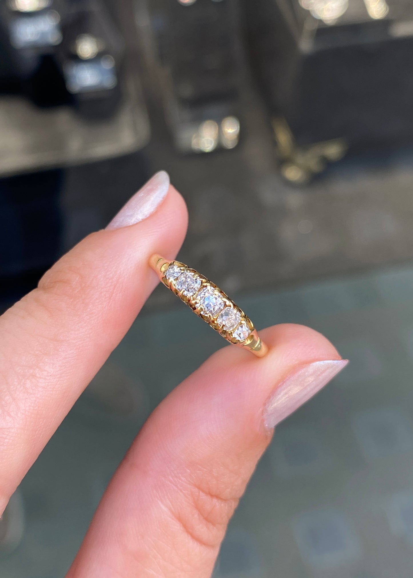 Late Victorian Old Cut Diamond 18 Carat Yellow Gold Five-Stone Ring, c.1870s