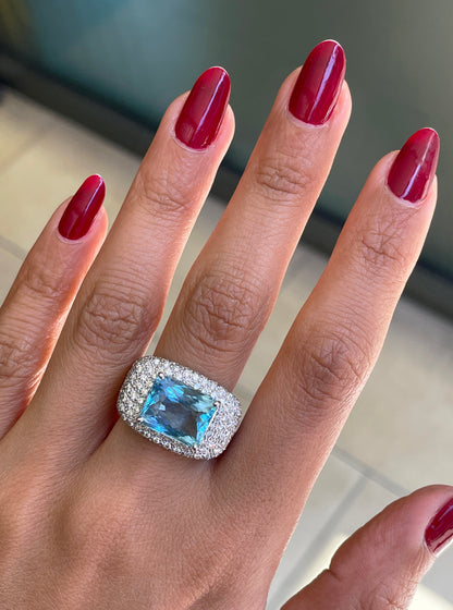 4.60ct Aquamarine and Diamond 18 Carat Gold Bombé Cluster Cocktail Ring