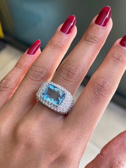 4.60ct Aquamarine and Diamond 18 Carat Gold Bombé Cluster Cocktail Ring