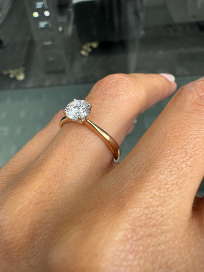 0.71ct D VS2 Round Brilliant Cut Diamond 18ct Rose Gold Engagement Ring - Tobi Gem Setting
