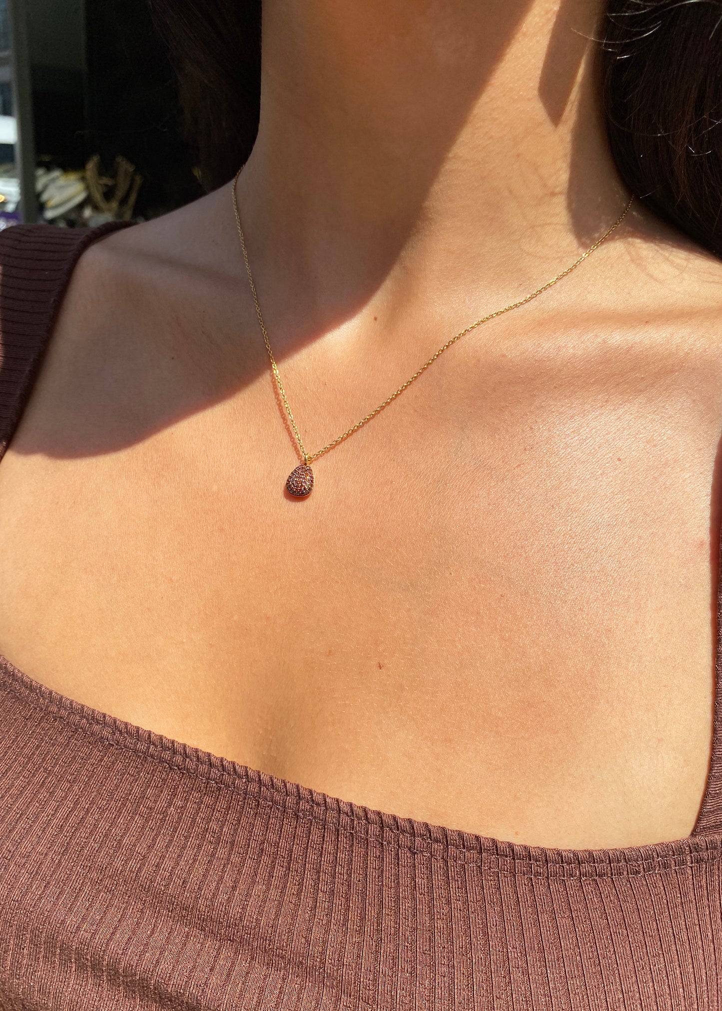 Links of London Garnet Pear Shape Pendant Necklace and Earrings Set in 18K Gold