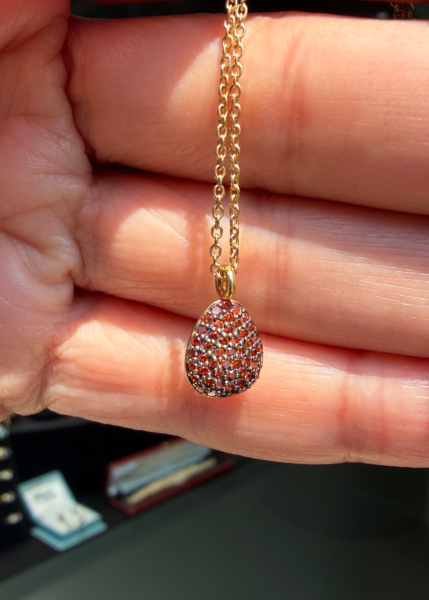 Links of London Garnet Pear Shape Pendant Necklace and Earrings Set in 18K Gold