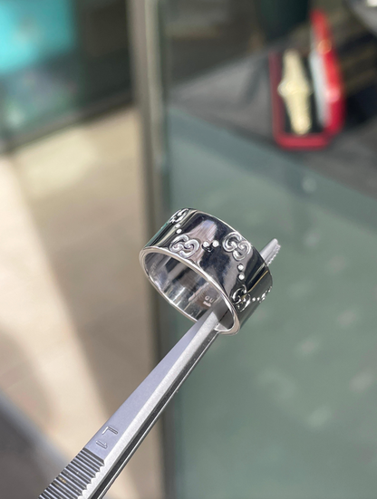 Gucci 'Icon' 18 Carat White Gold Wide Band Ring