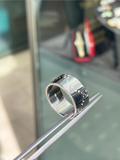Gucci 'Icon' 18 Carat White Gold Wide Band Ring