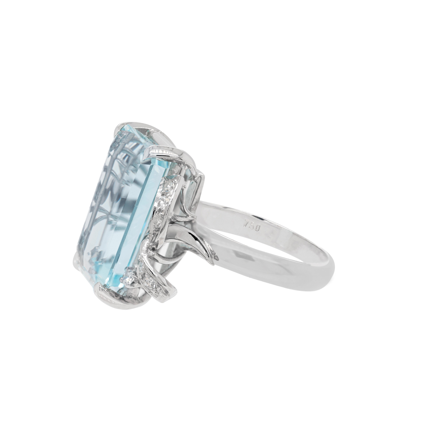 Aquamarine and Diamond 18 Carat White Gold Cocktail Ring