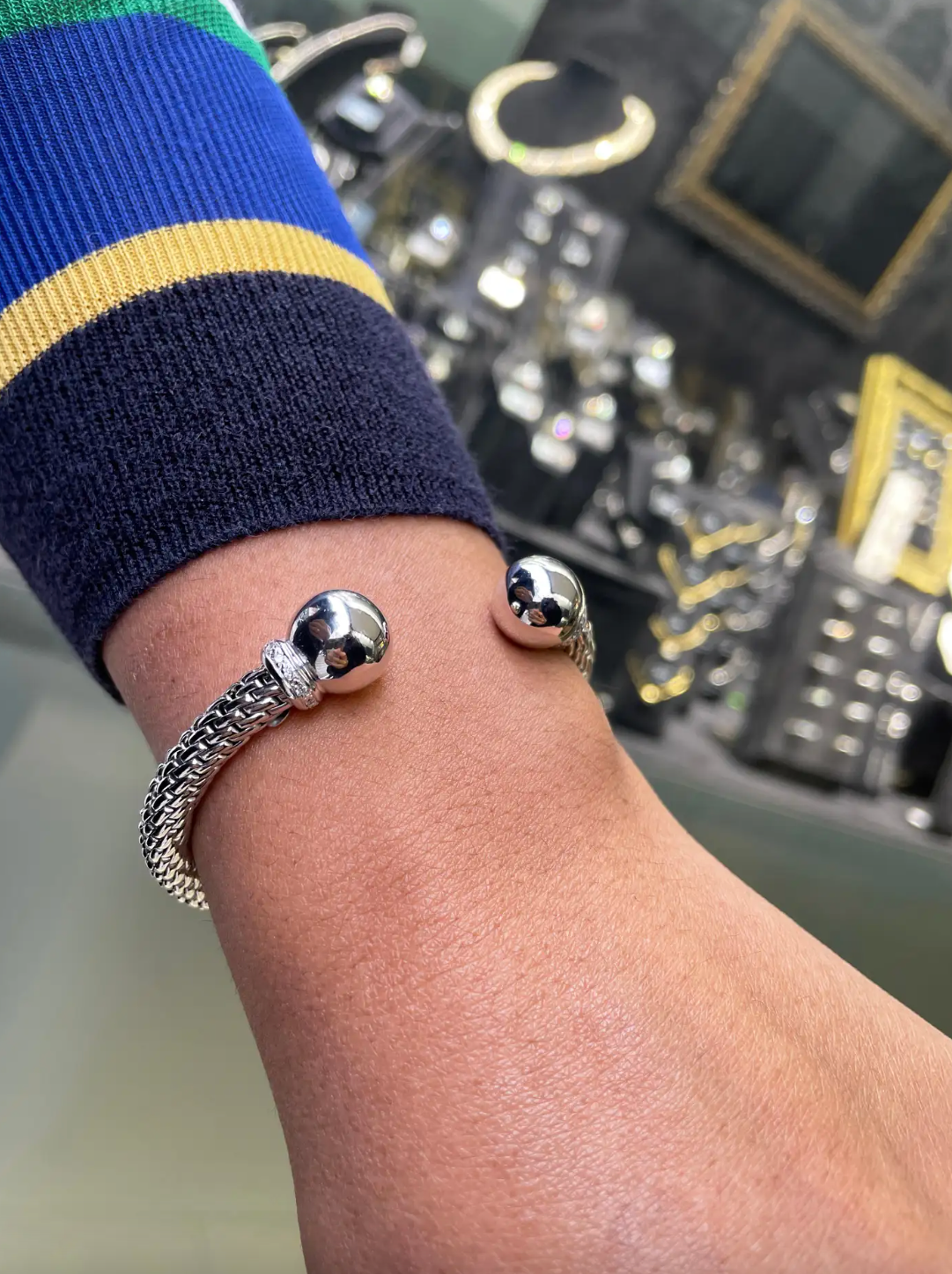 Mickey mouse sales diamond bracelet