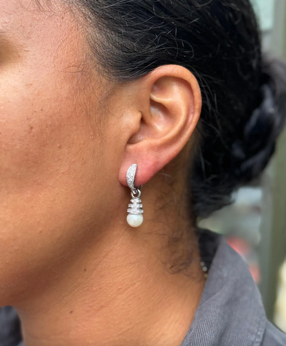 Diamond and Cultured Pearl 18 Carat White Gold Day and Night Dangle Earrings