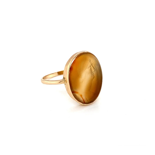Carnelian Intaglio and 9 Carat Yellow Gold Vintage Signet Ring