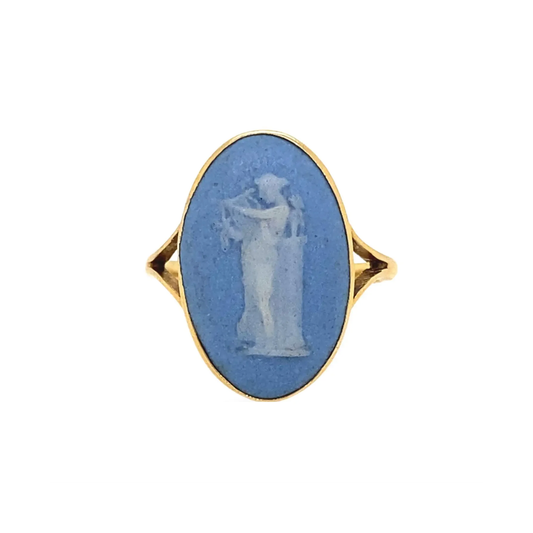 Wedgwood Blue Jasperware Cameo Style 18 Carat Yellow Gold Vintage Dress Ring