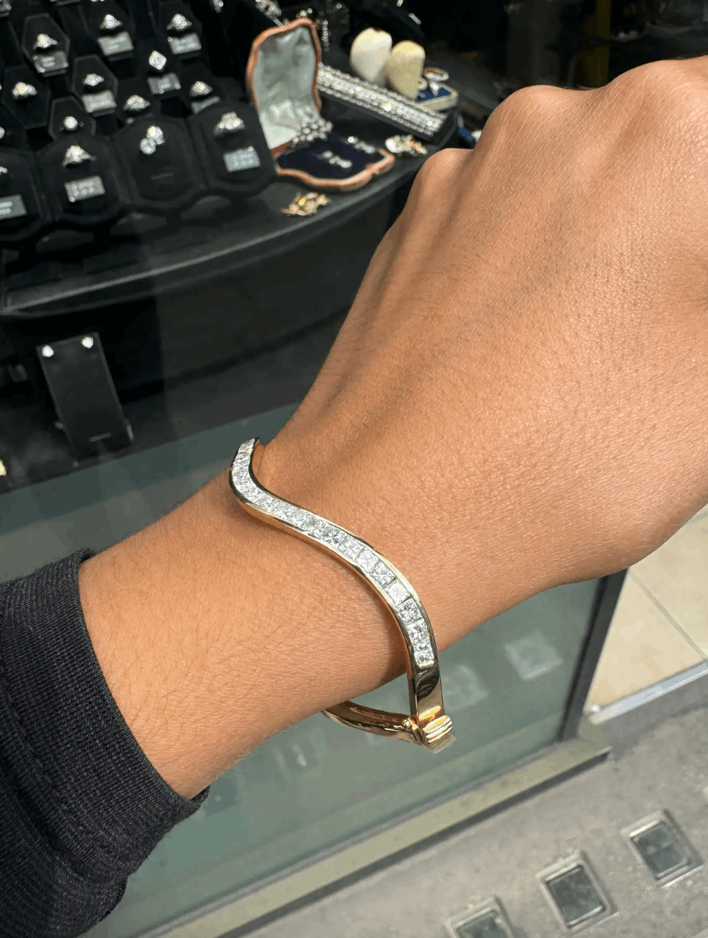 Princess Cut Diamond and 18 Carat Yellow Gold Thin Wave Bangle Bracelet