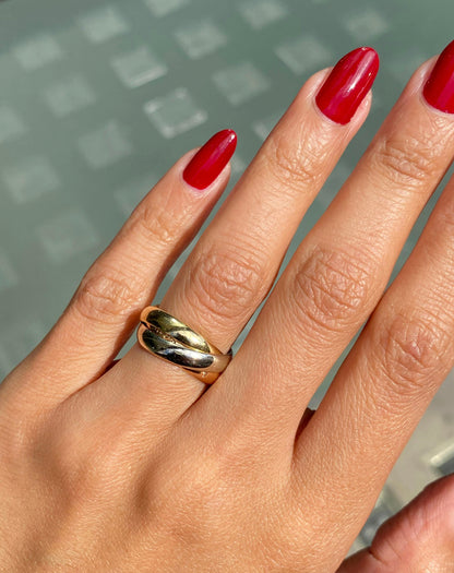 Les Must de Cartier Trinity Tri-Color 18K White, Yellow & Rose Gold Band Ring