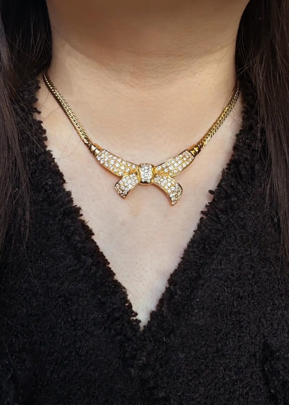 Vintage Diamond and 18 Carat Yellow Gold Large Bow Motif Necklace