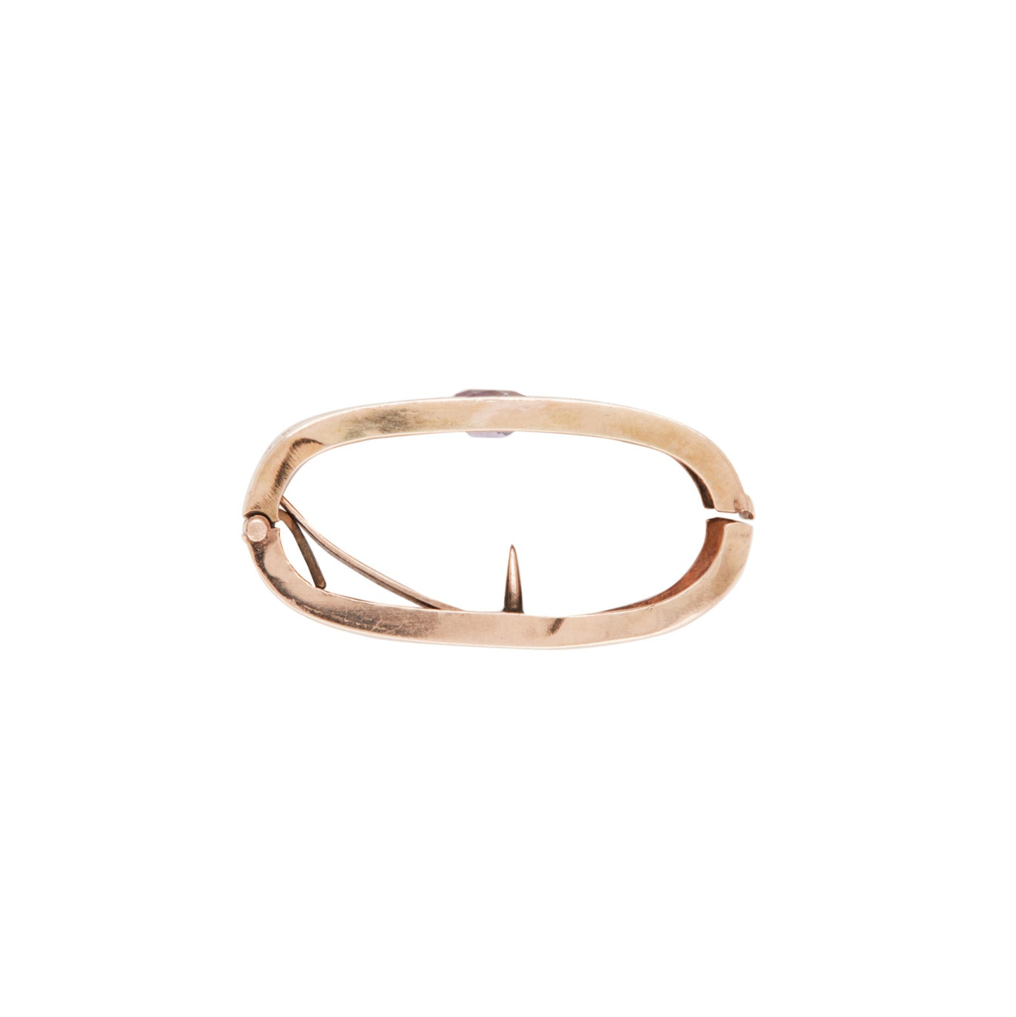 Antique Oval Amethyst and 9 Carat Yellow Gold Hand Engraved Scarf Clip, 1899