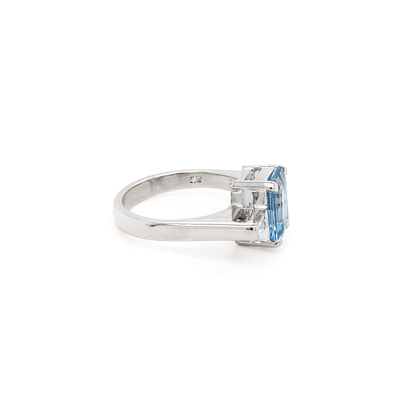 Aquamarine and Diamond 18 Carat White Gold Art Deco Style Three-Stone Dress Ring