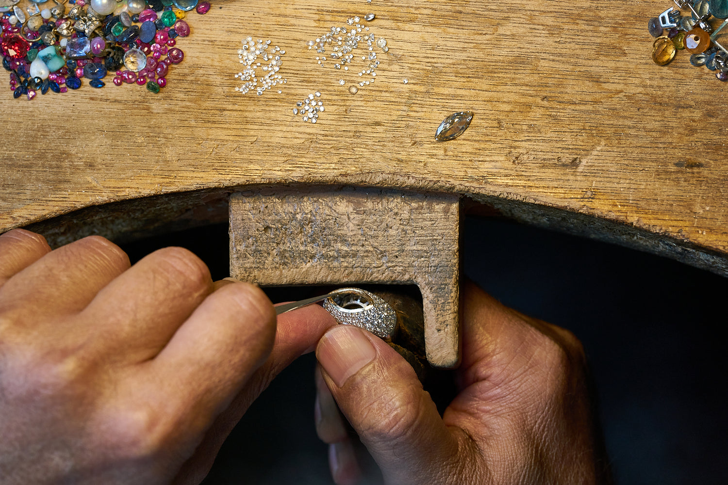 Tobi Gem - handmade jewellery stone setting 