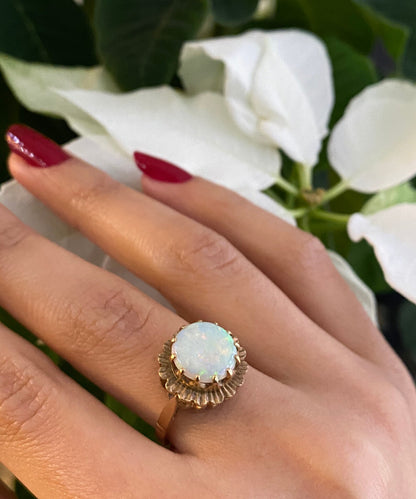 Cabouchon Opal 9 Carat Yellow Gold Flower Ring