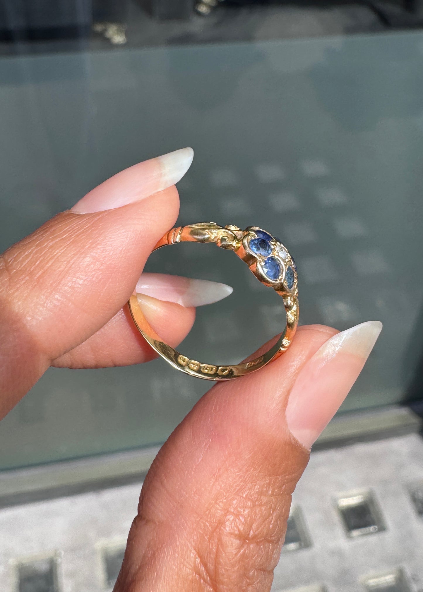 Antique George V Sapphire & Diamond Floral Cluster Ring in 18K Yellow Gold, 1918