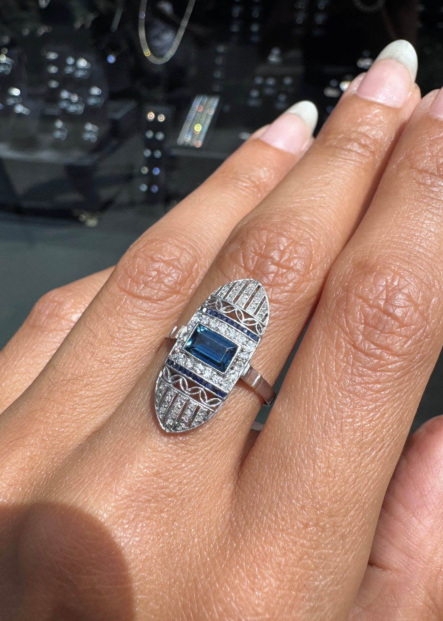 Art Deco Blue Sapphire and Diamond Open Work Cocktail Ring in Platinum, c.1920s