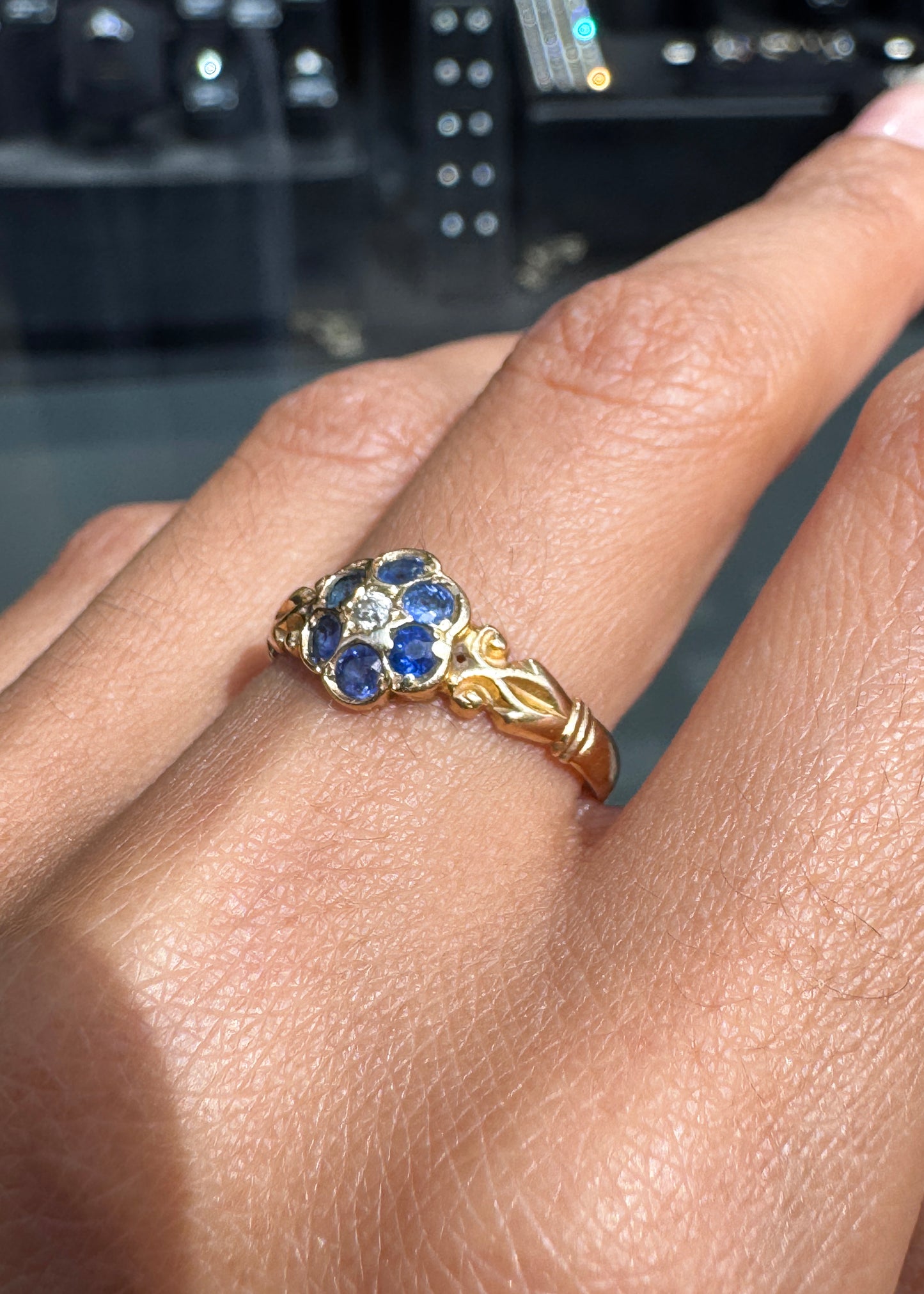 Antique George V Sapphire & Diamond Floral Cluster Ring in 18K Yellow Gold, 1918