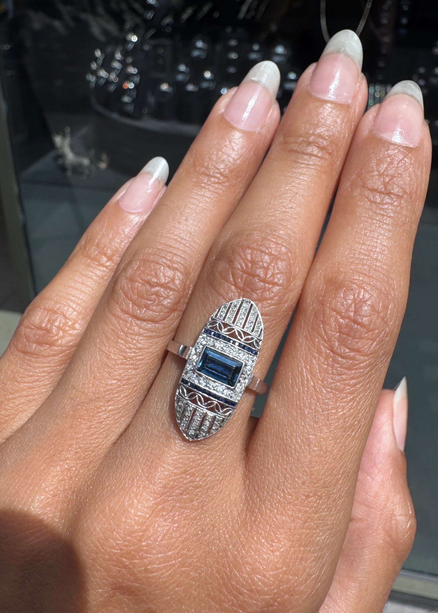 Art Deco Blue Sapphire and Diamond Open Work Cocktail Ring in Platinum, c.1920s