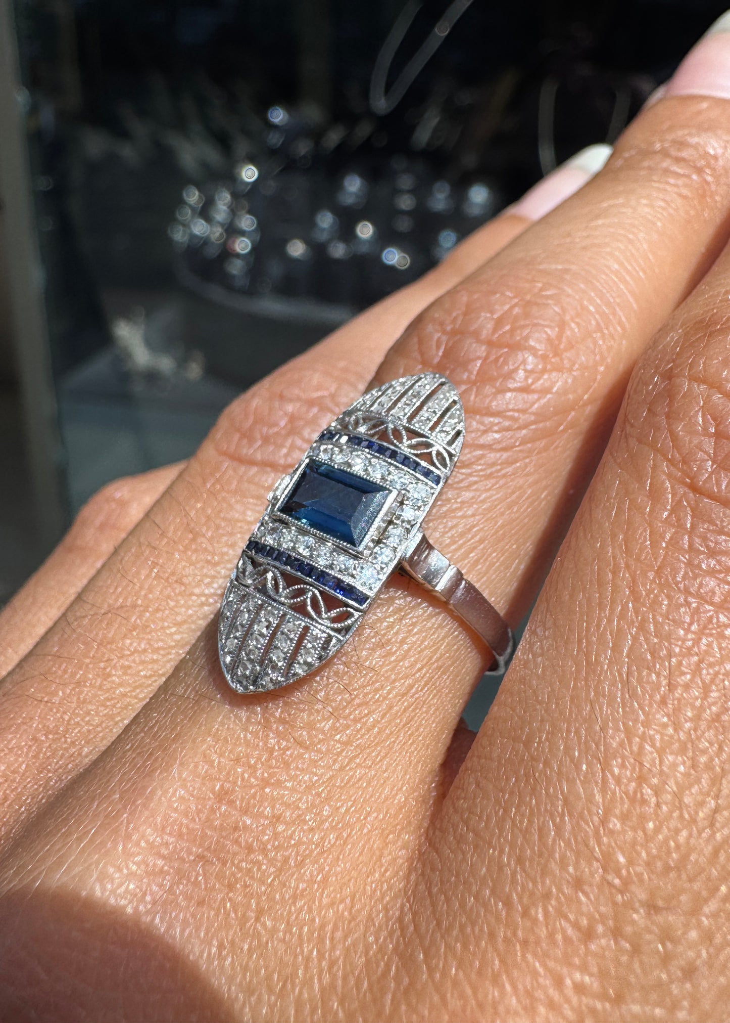 Art Deco Blue Sapphire and Diamond Open Work Cocktail Ring in Platinum, c.1920s