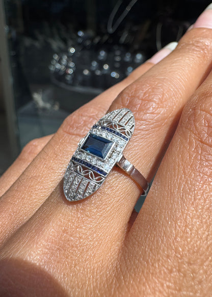 Art Deco Blue Sapphire and Diamond Open Work Cocktail Ring in Platinum, c.1920s