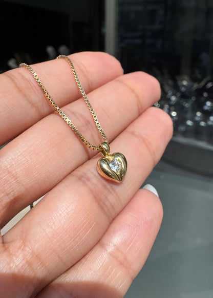 Round Brilliant Cut Diamond and 18 Carat Yellow Gold Heart Pendant Necklace