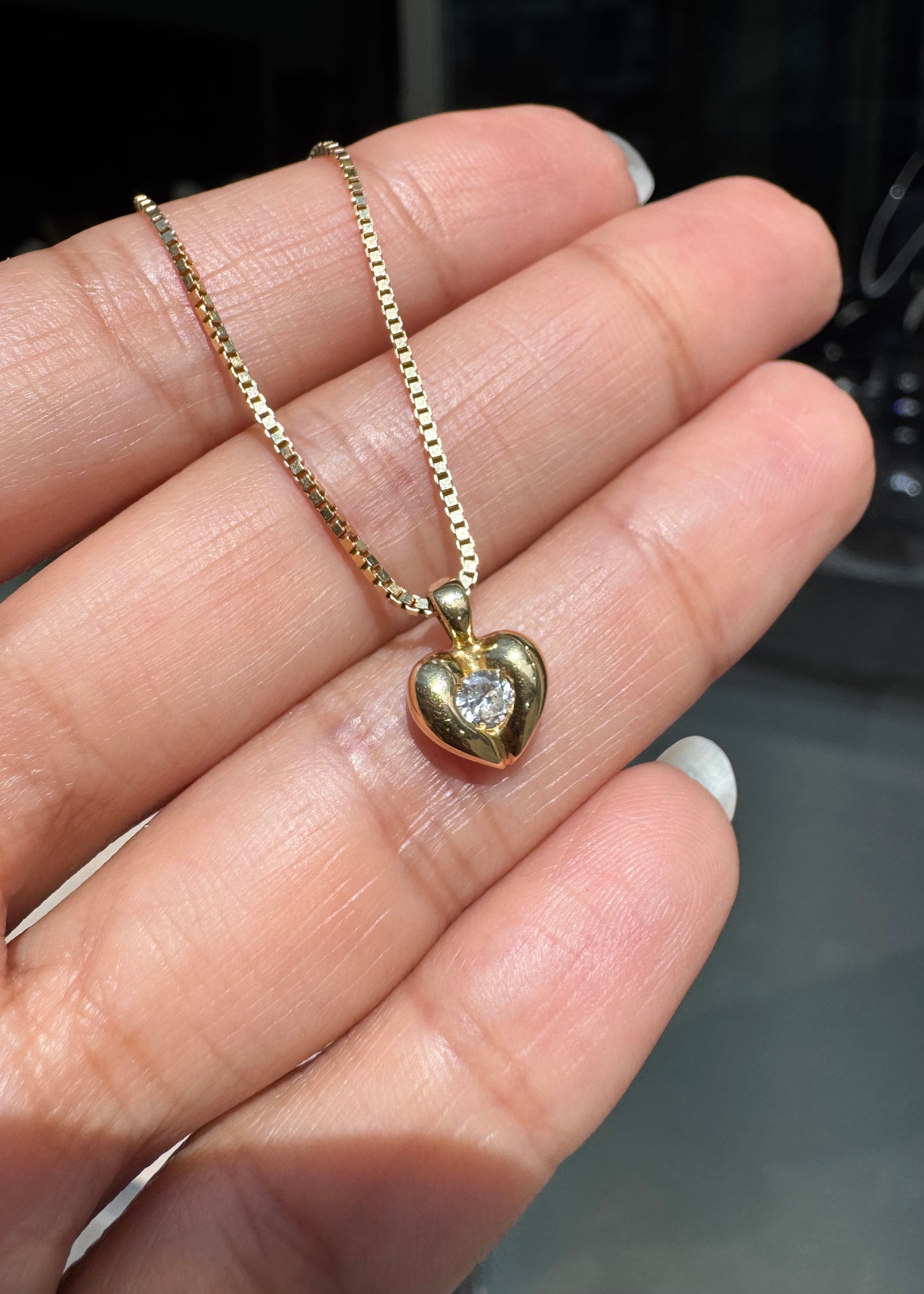 Round Brilliant Cut Diamond and 18 Carat Yellow Gold Heart Pendant Necklace