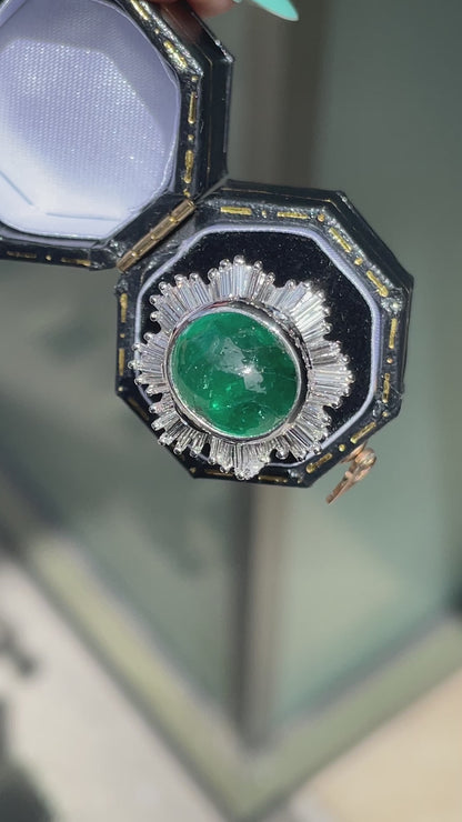 video of Cabouchon Emerald & Diamond 18ct White Gold Ballerina Cluster Ring